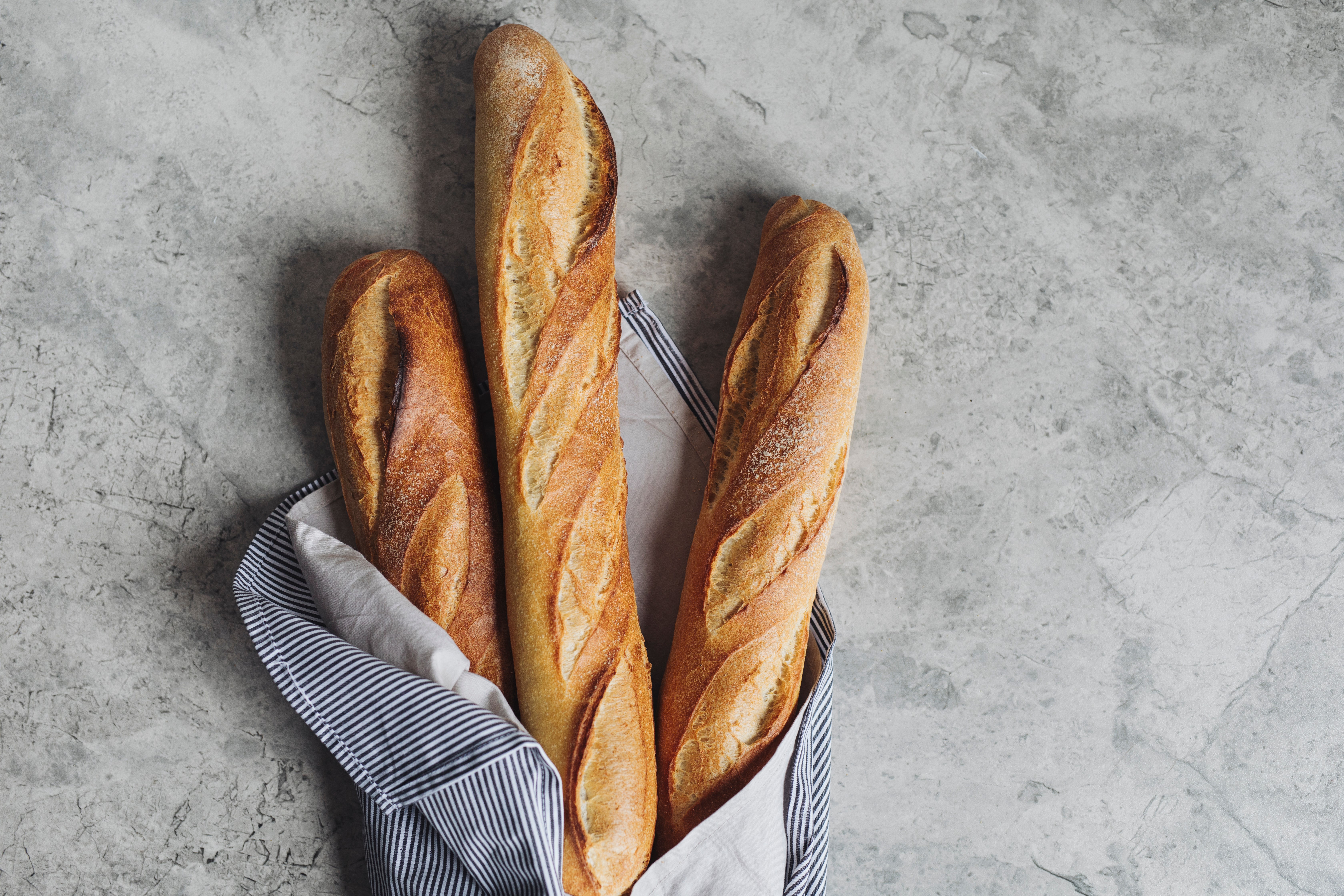 French Bread Loaf - Medium 1 1/2 Lbs.