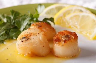 Scallops with Lemon Herb Butter