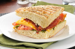 Grilled BLT with Cheddar