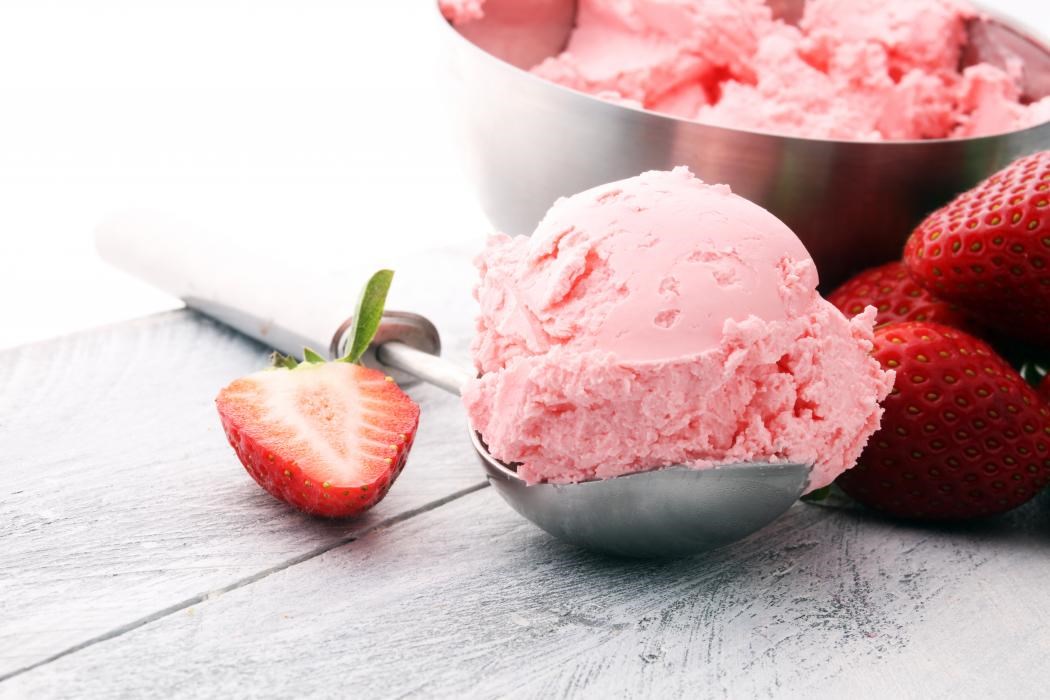 Fresh Strawberry Ice Cream - 5 cups (ten ½-cup servings)