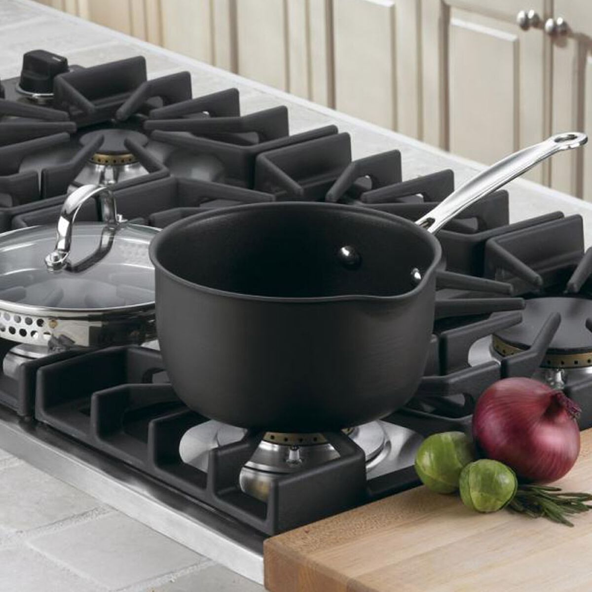 Discontinued 2 Quart Pour Saucepan 2