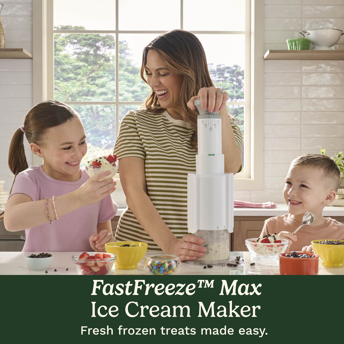 FastFreeze&trade; Max Ice Cream Maker - 1-pint 2