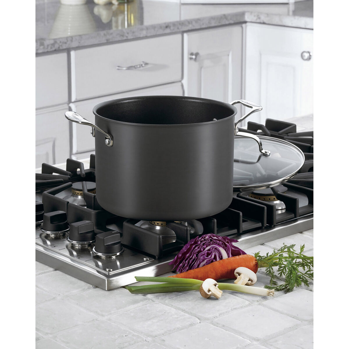 Chef's Classic&trade; Nonstick Hard Anodized 8 Quart Stockpot