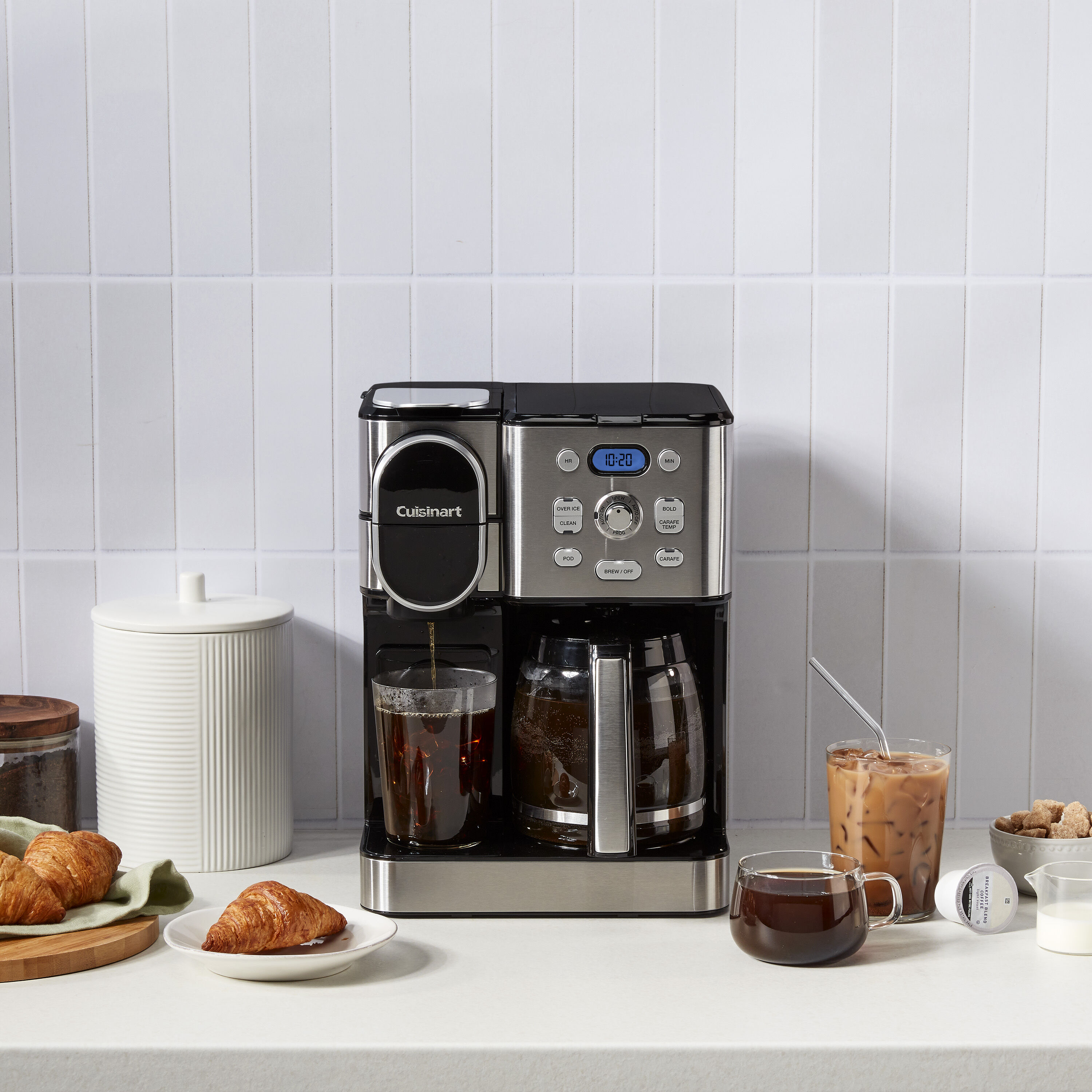 ss16_lifestyle_coffee_pastries.jpg