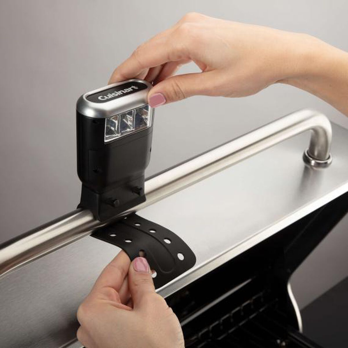 Adjustable Handle-Mount Grill Light 4