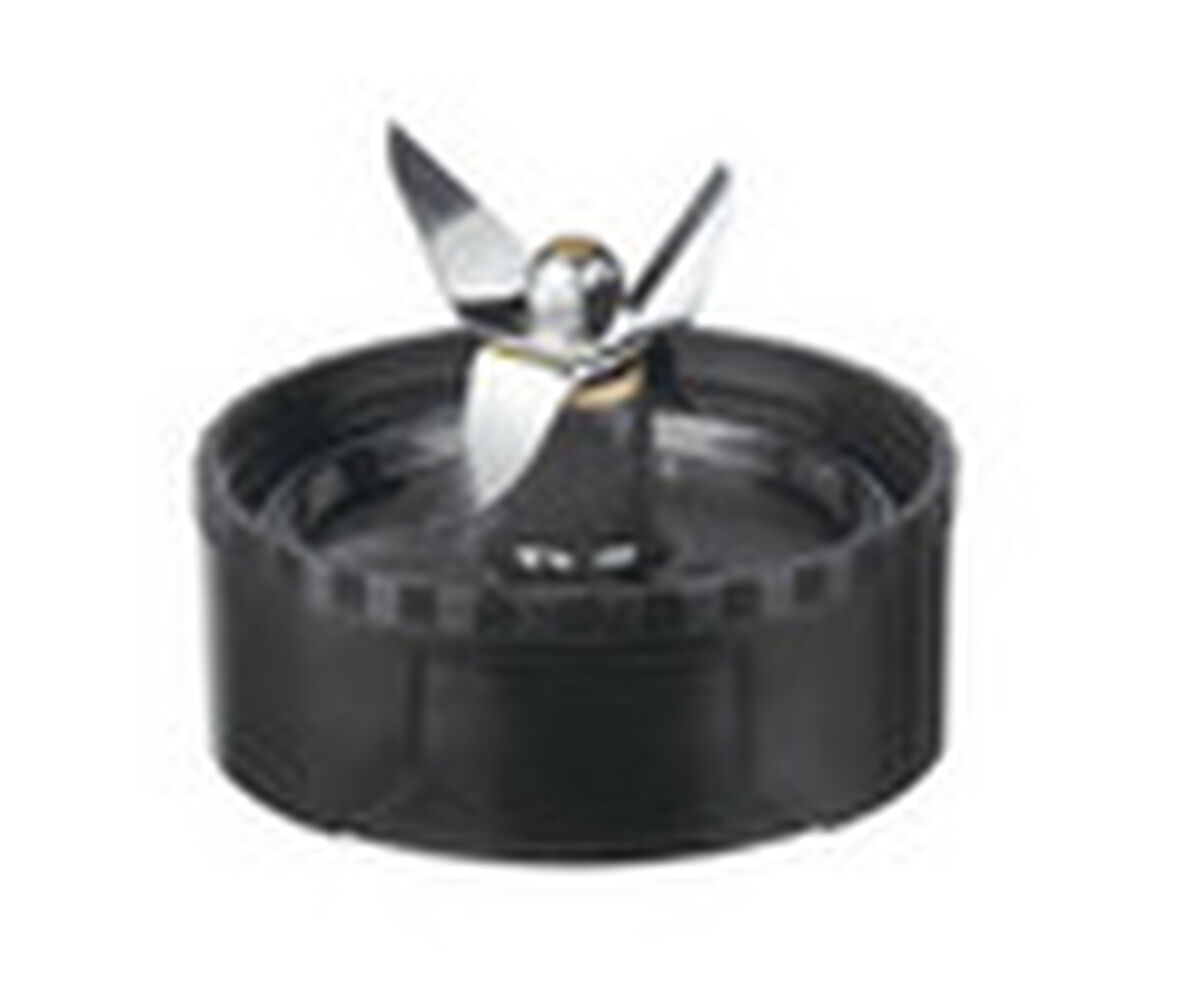 Cutting Assembly for Compact Portable Blending/Chopping System 1