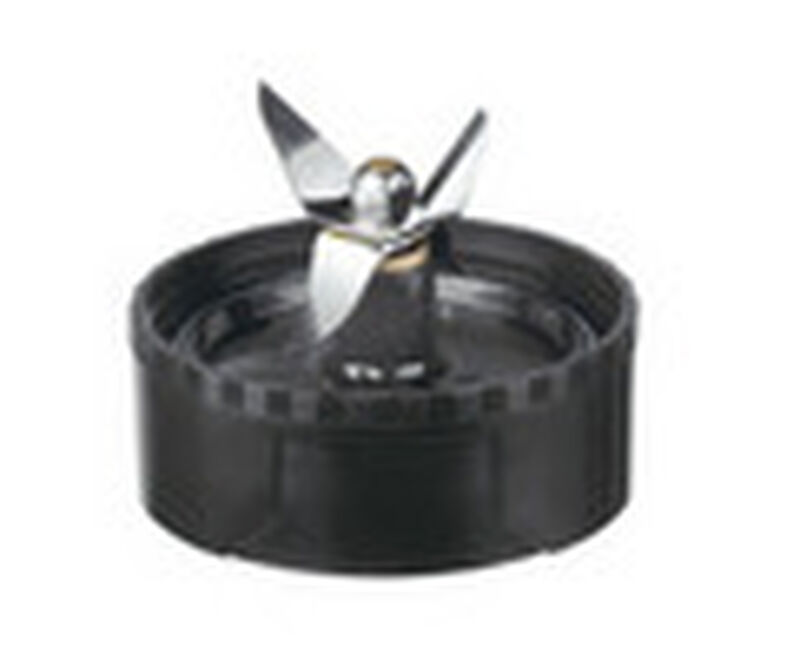 Cutting Assembly for Compact Portable Blending/Chopping System