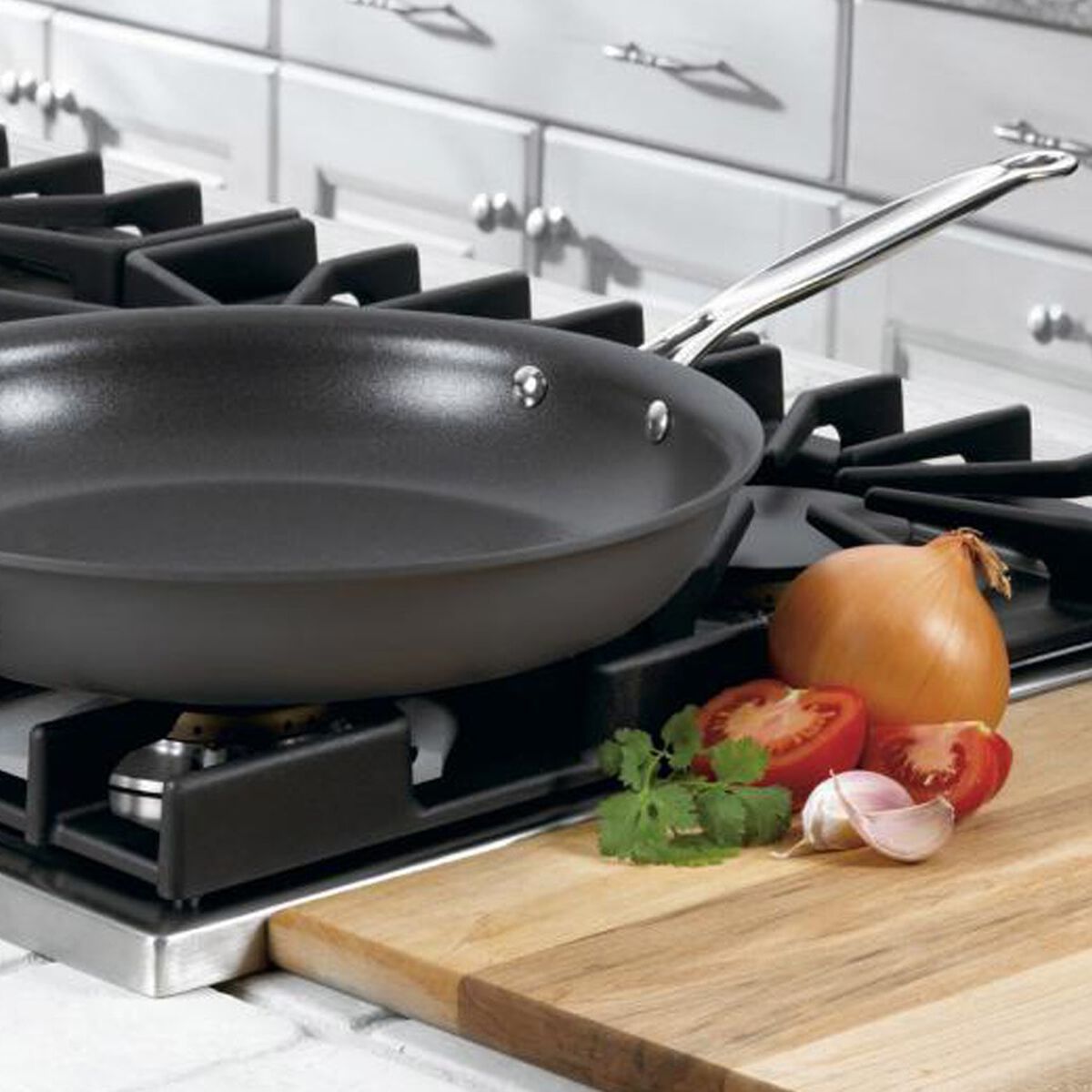 Discontinued Chef's Classic&trade; Nonstick Hard Anodized 12" Nonstick Skillet 2