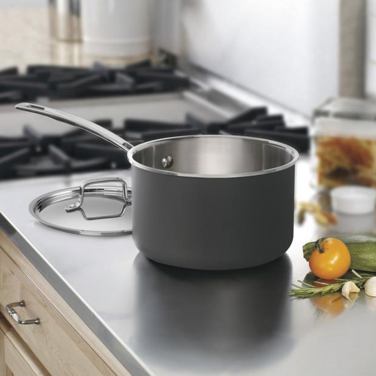 Discontinued 4 Quart Saucepan with Cover 2