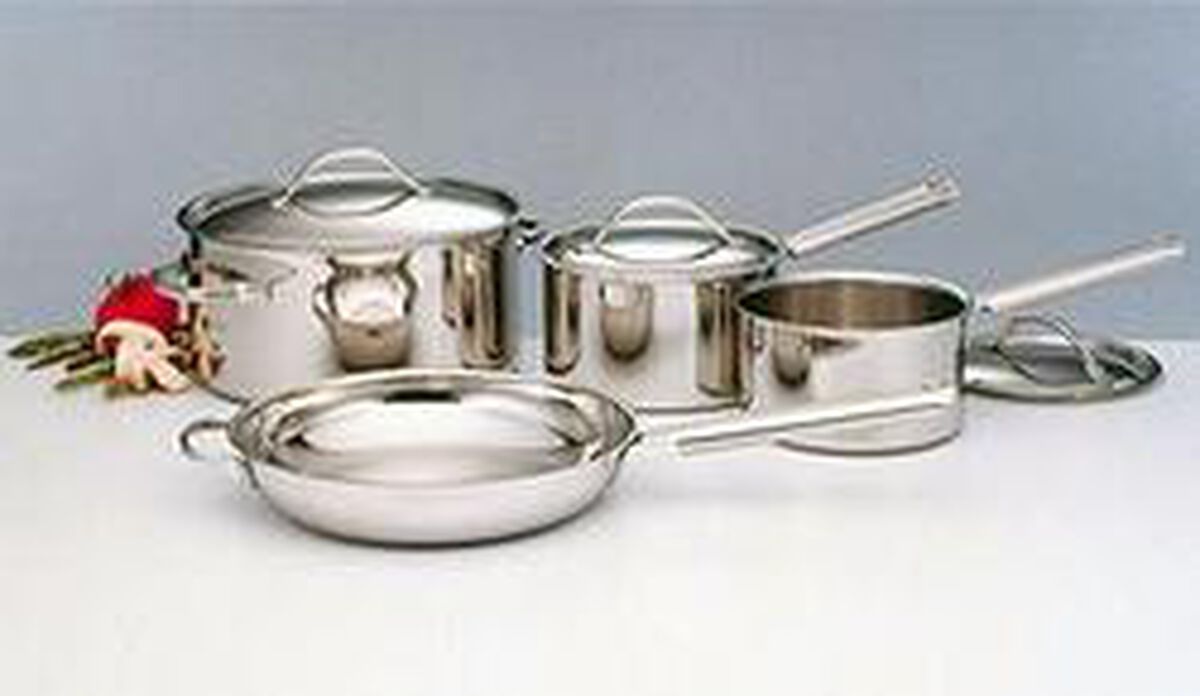 Discontinued 7 Piece Everyday Stainless Cookware Set 1