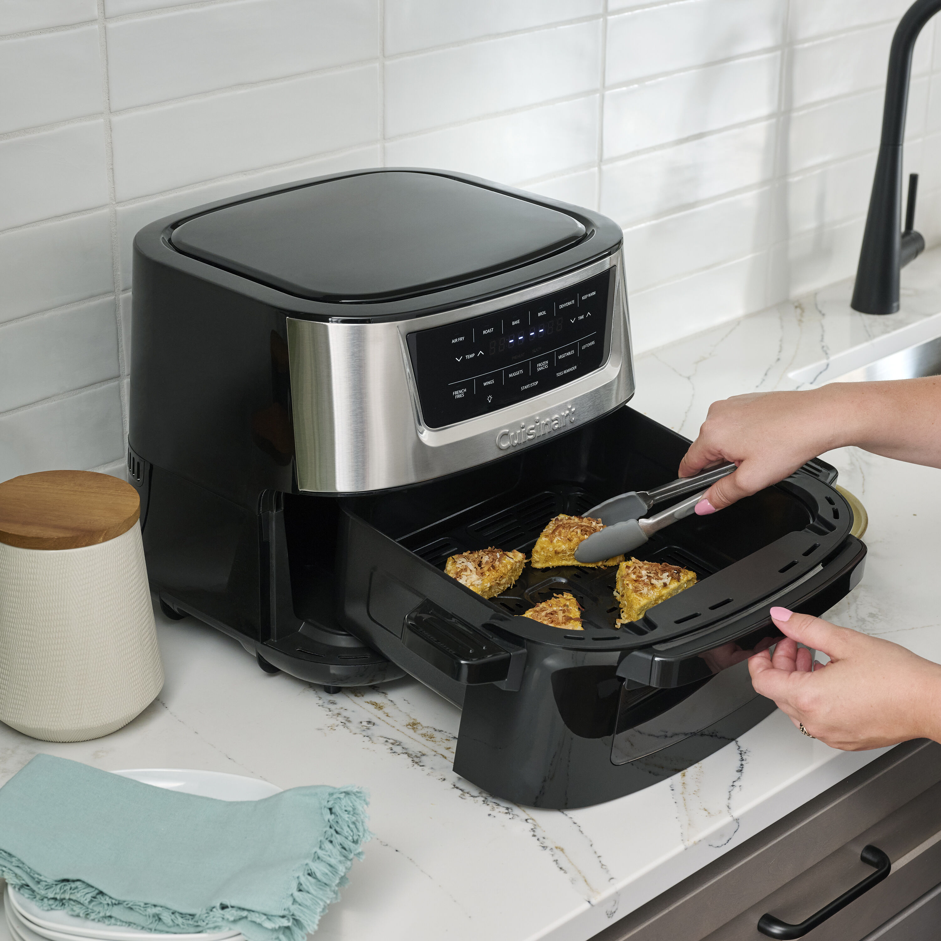 Extra Large 9-Qt Basket Air Fryer (AIR-220) - Cuisinart