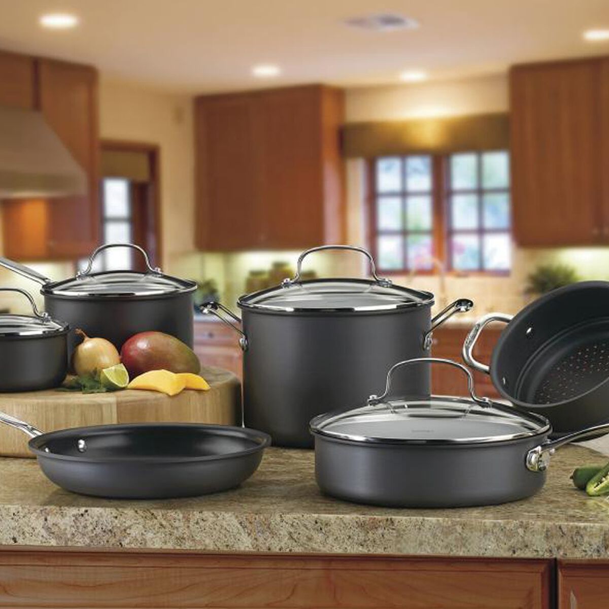 Chef's Classic&trade; Nonstick Hard Anodized 10 Piece Set
