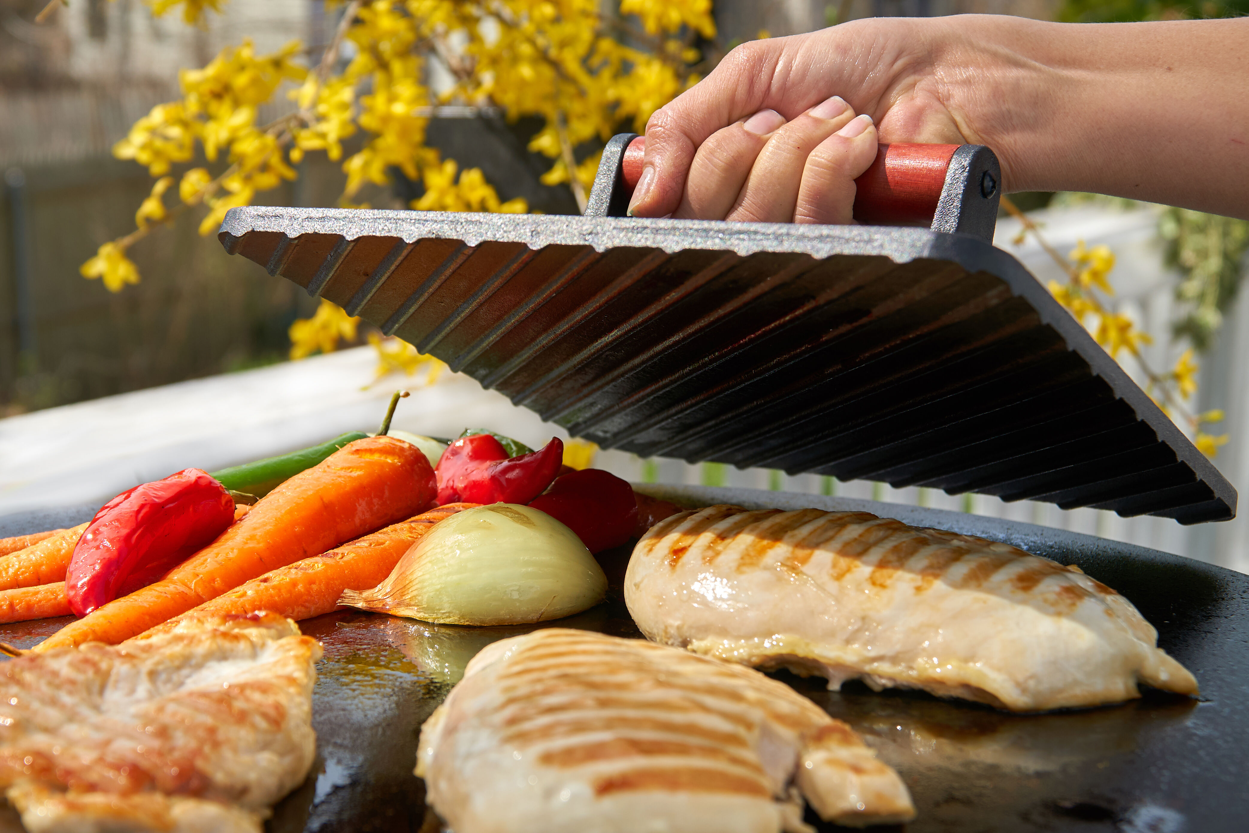 Cuisinart Cast Iron Griddle Press - Thumbnail 2