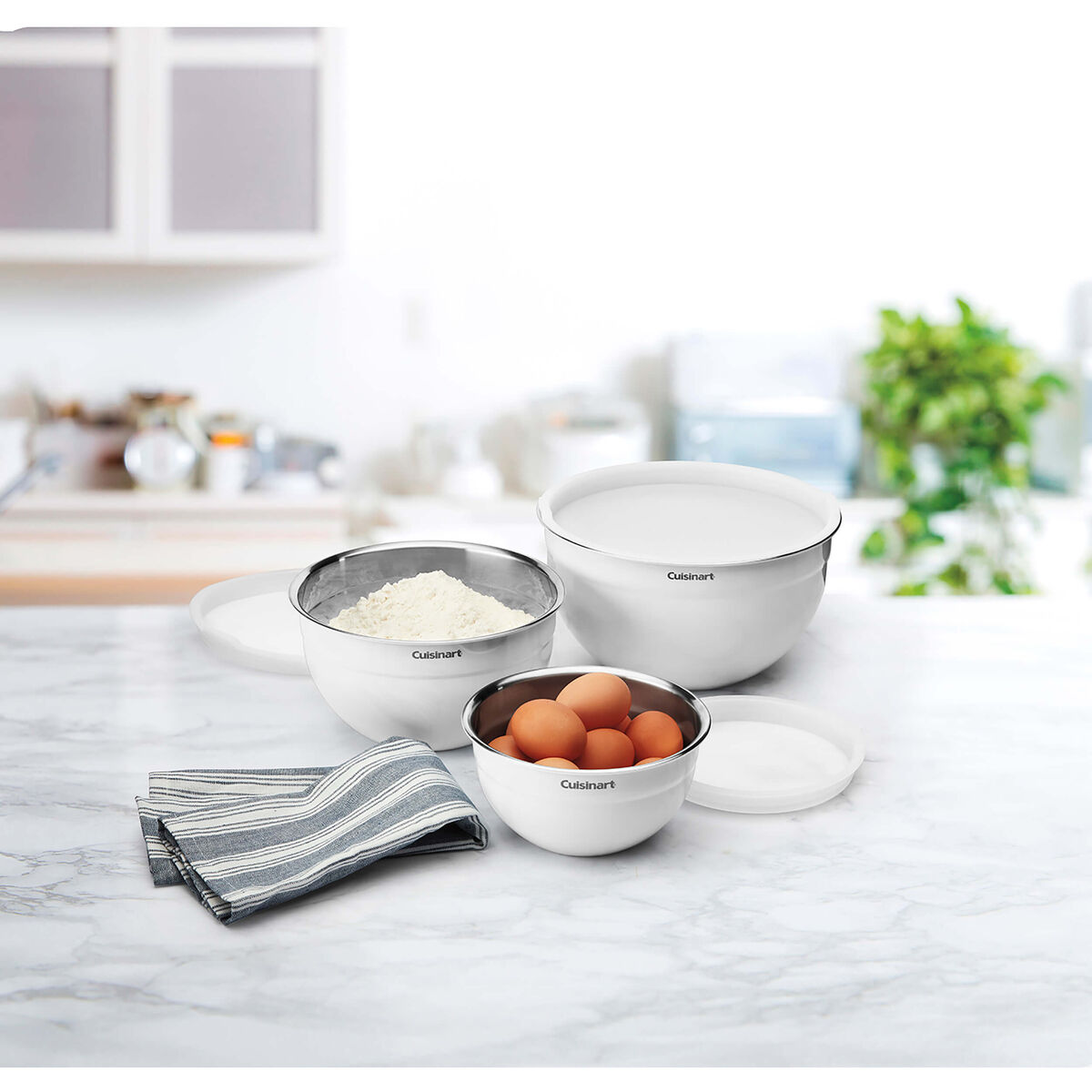 Discontinued Cuisinart Set of Three White Painted Mixing Bowls with Lids 2