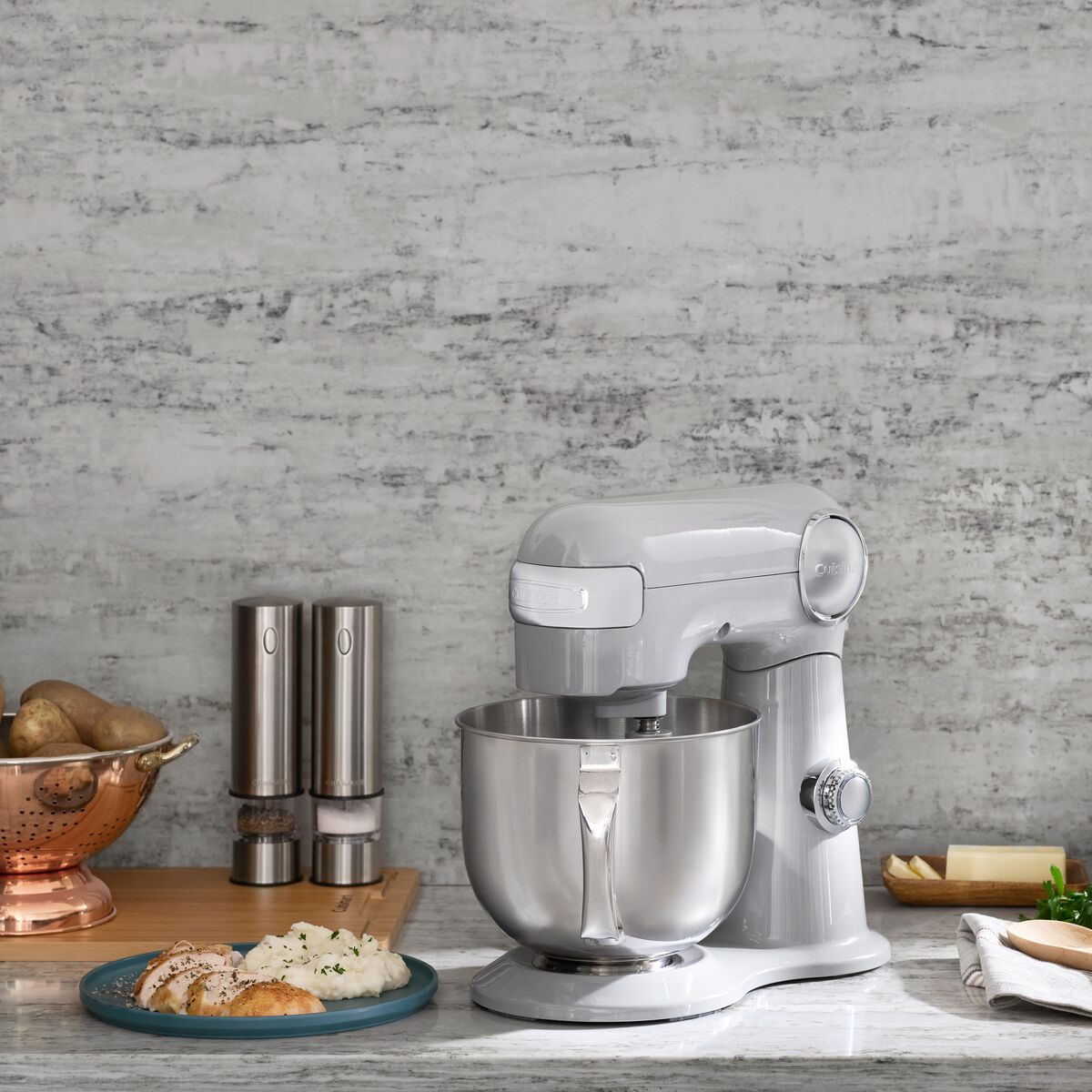 Discontinued Cuisinart Precision Master 5.5-Quart Stand Mixer 6