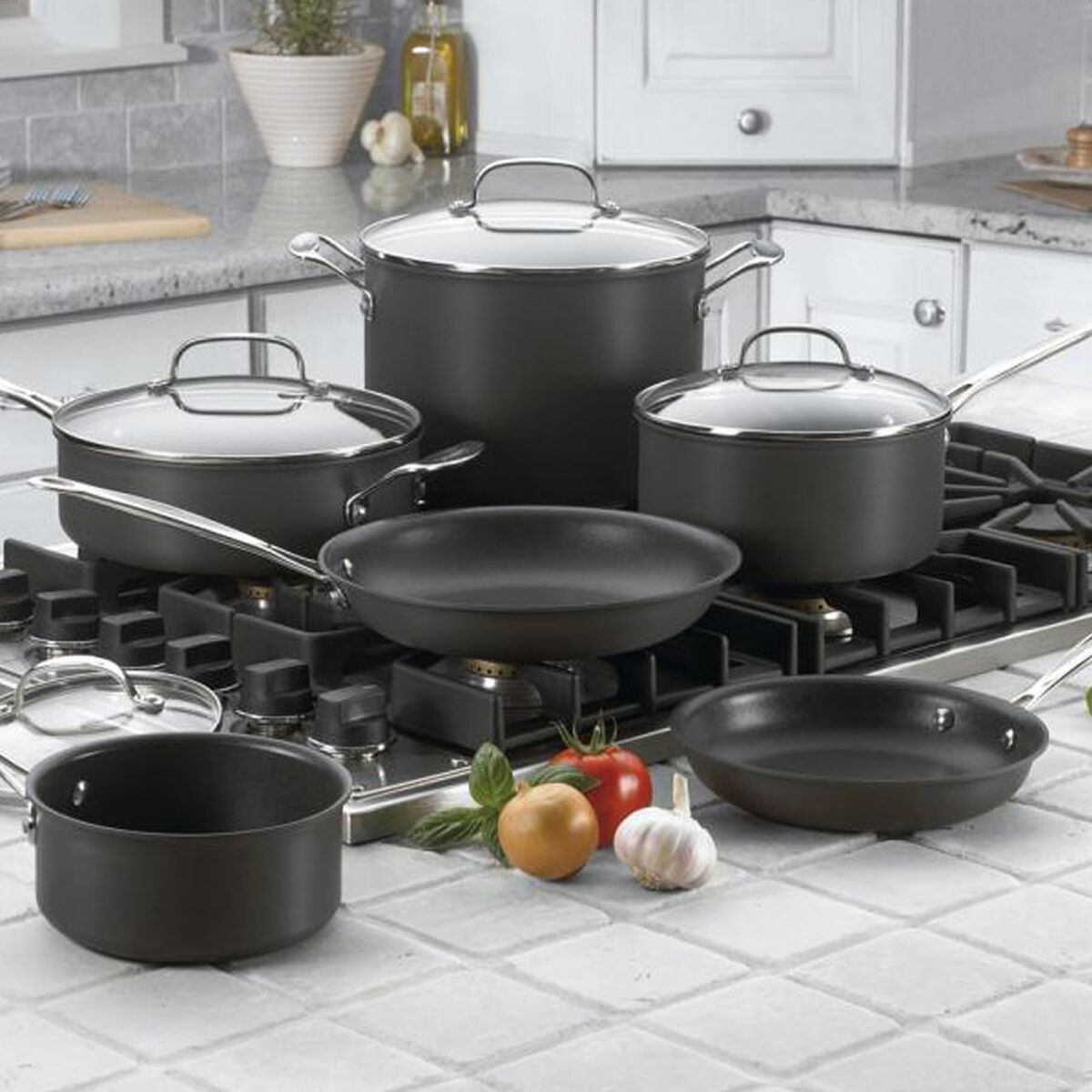 Chef's Classic&trade; Nonstick Hard Anodized 10 Piece Set