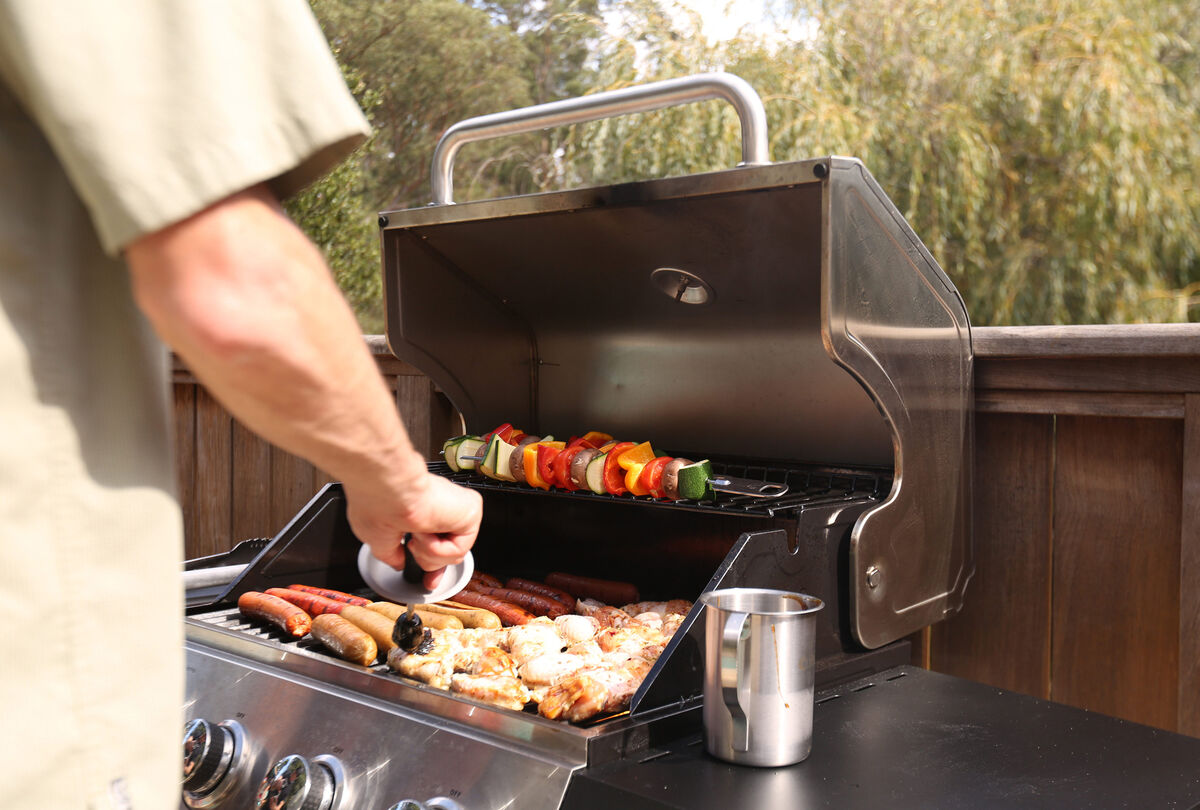 4-Burner Gas Grill 9