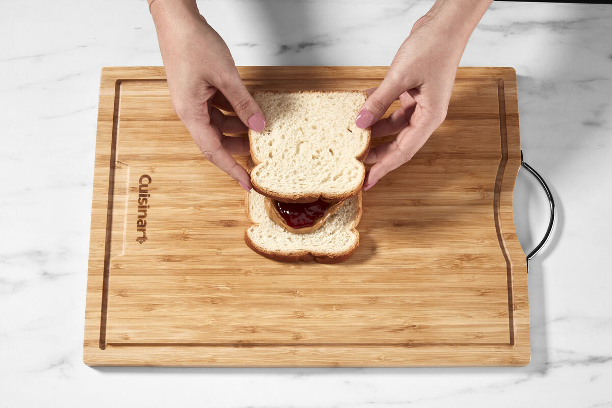 Discontinued 2pc Sandwich Cutter and Sealer Set 6