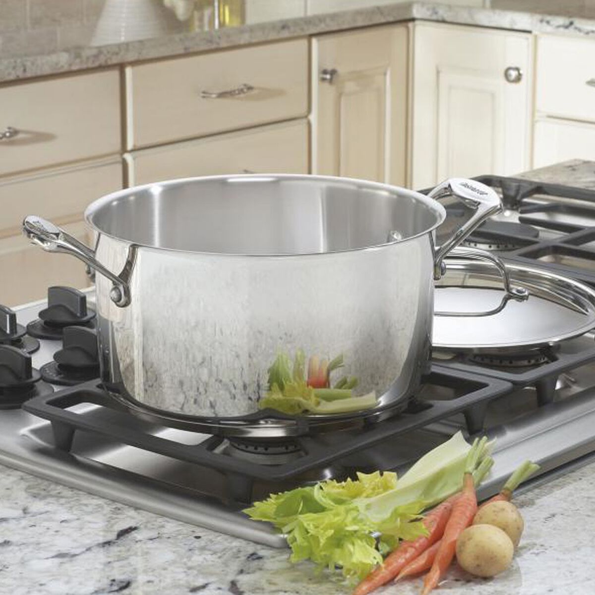 Chef's Classic&trade; Stainless 6 Quart Stockpot with Cover