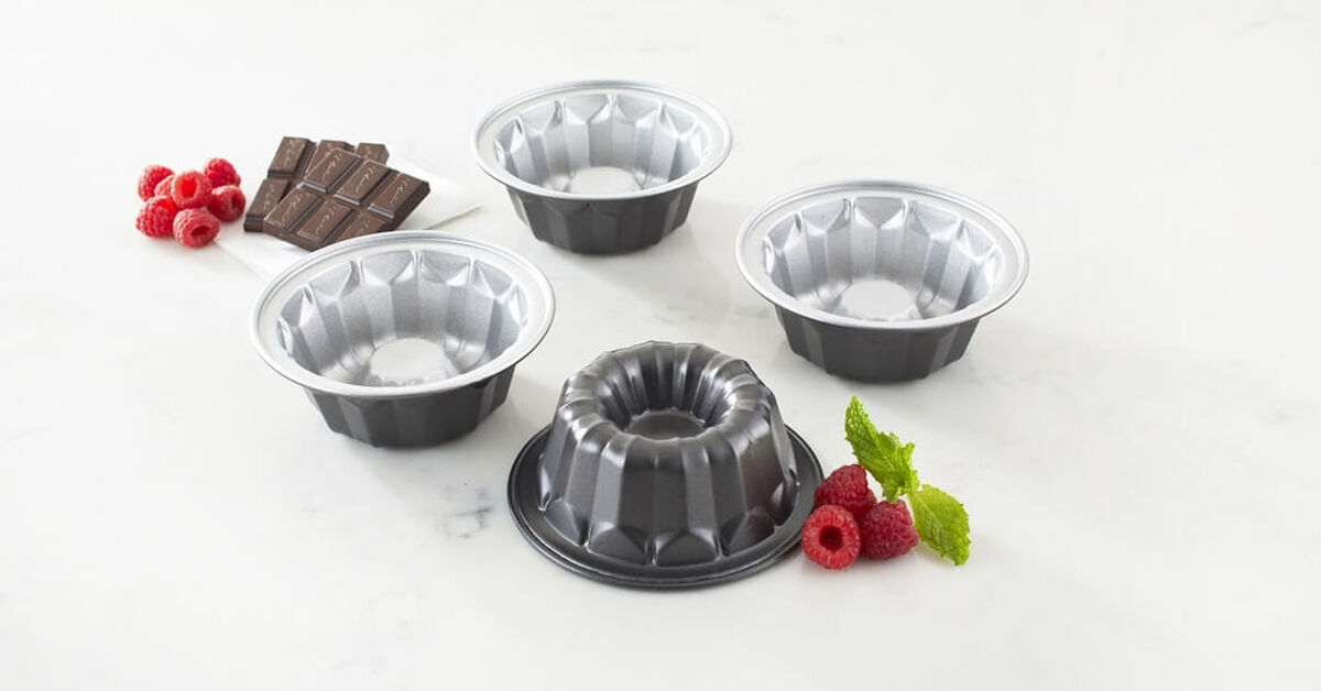 4-pc 4.5" Mini Fluted Cake Pan Set