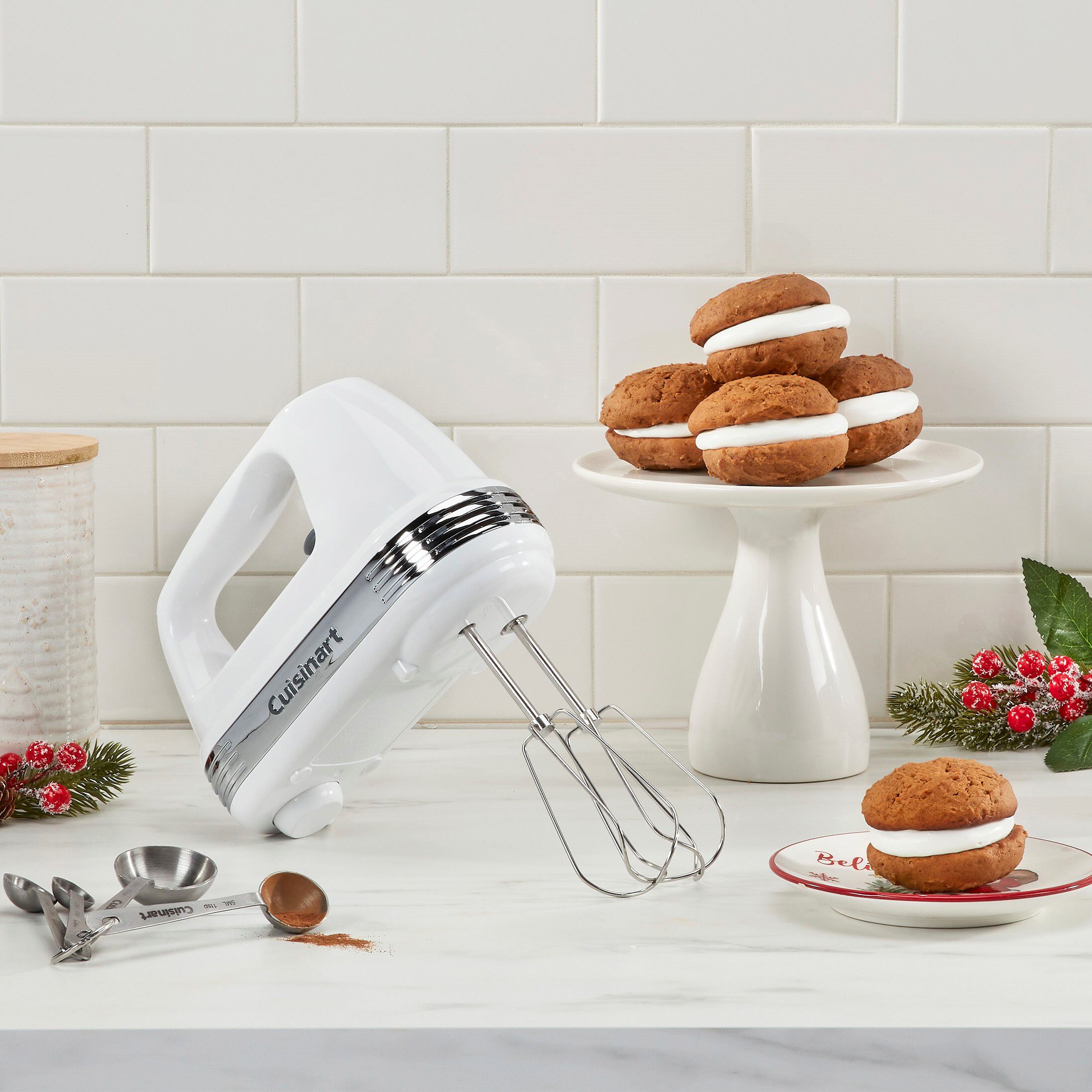 Discontinued Power Advantage 3-Speed Hand Mixer - Cuisinart
