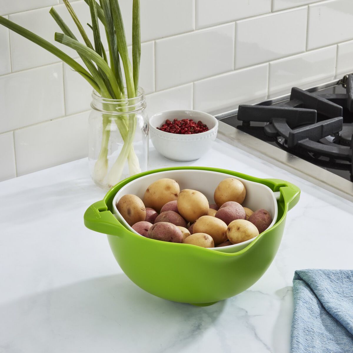 2qt Swing Basket Colander