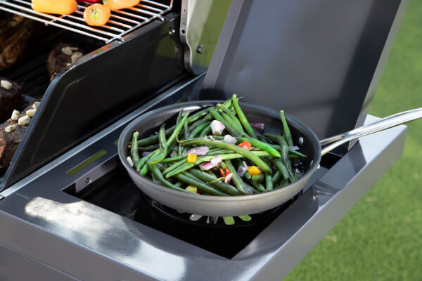 Twin Oaks Pellet & Gas Grill - Cuisinart