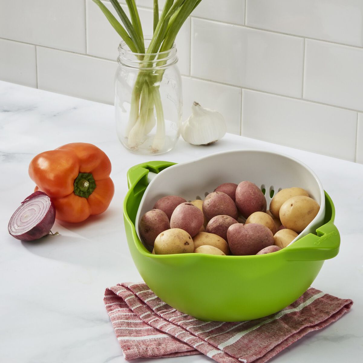 2qt Swing Basket Colander
