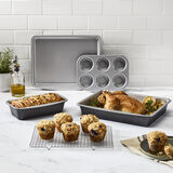 Chef's Confidence&trade; Stackable Ceramic Nonstick Bakeware 2