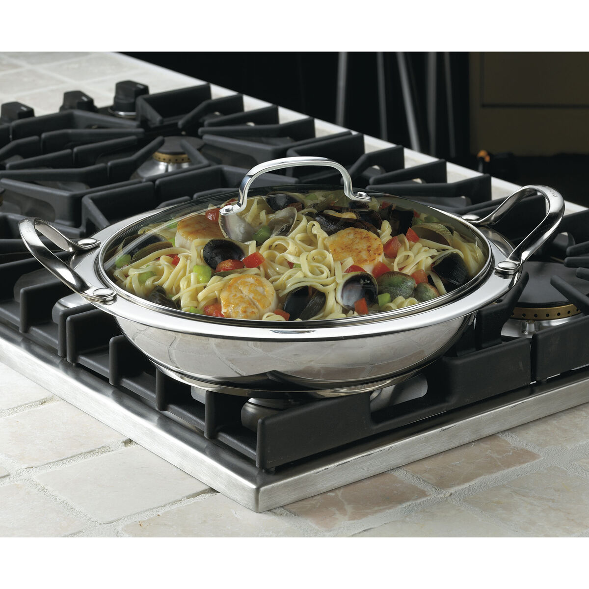 Classic Entertaining Collection 11" Round Buffet Server 3