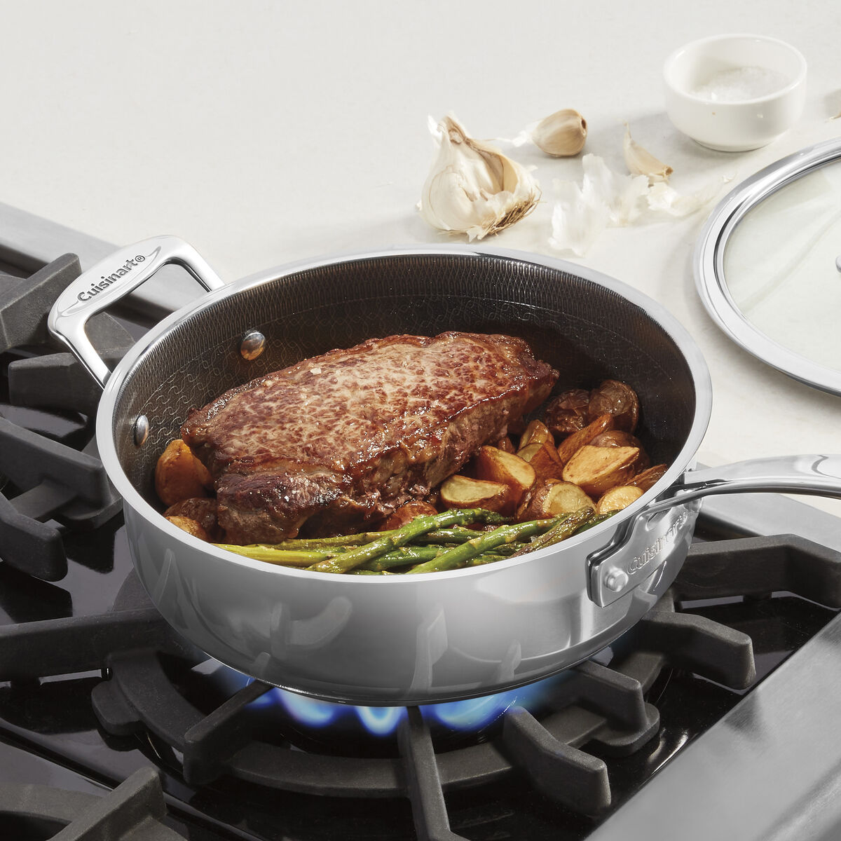 FusionPlus&reg; Hybrid 3.5qt Saut&eacute; Pan with Cast HH & Lid 2