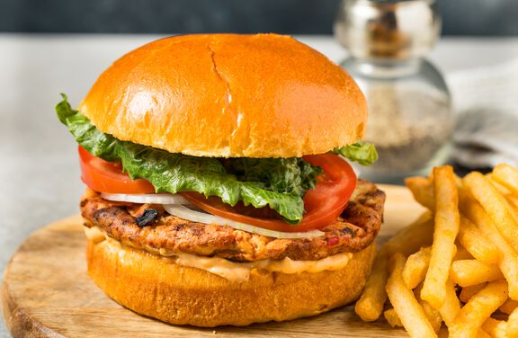 Turkey Burgers with Seasoned Steak Fries