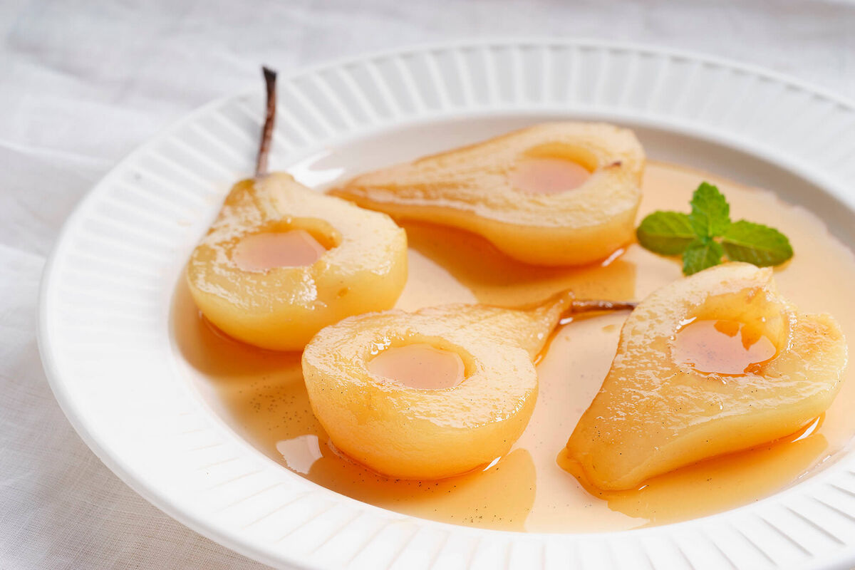 Vanilla Bean Poached Pears-1