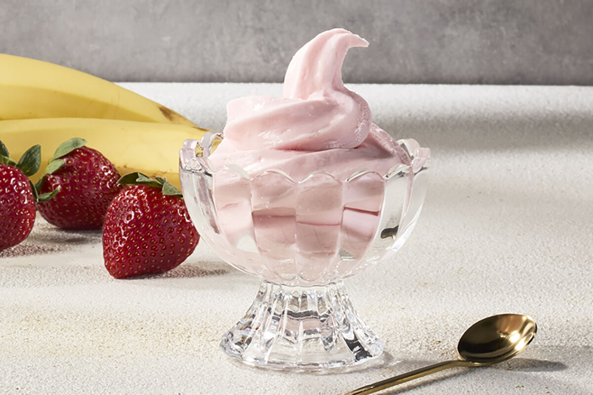 Strawberry-Banana Frozen Yogurt-1