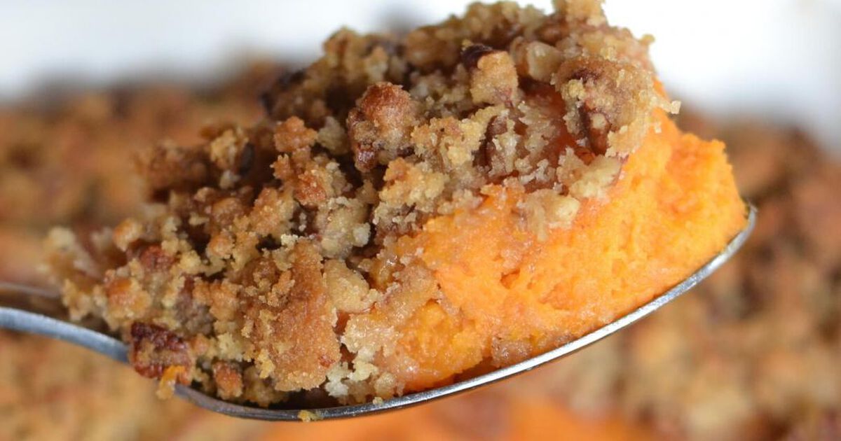 Sweet Yam Casserole with Crunchy Pecan Topping Sweet Yam Casserole with Crunchy Pecan Topping