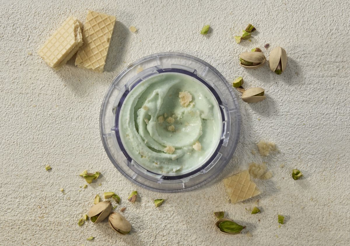 Pistachio Cookie Crunch Ice Cream-1