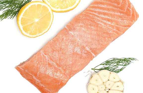 Salmon and Pesto Potatoes en Papillote