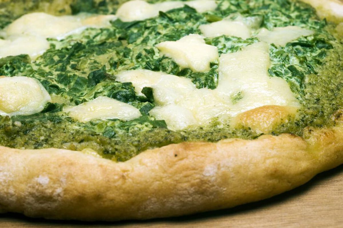 Mediterranean Pesto Pizza-1