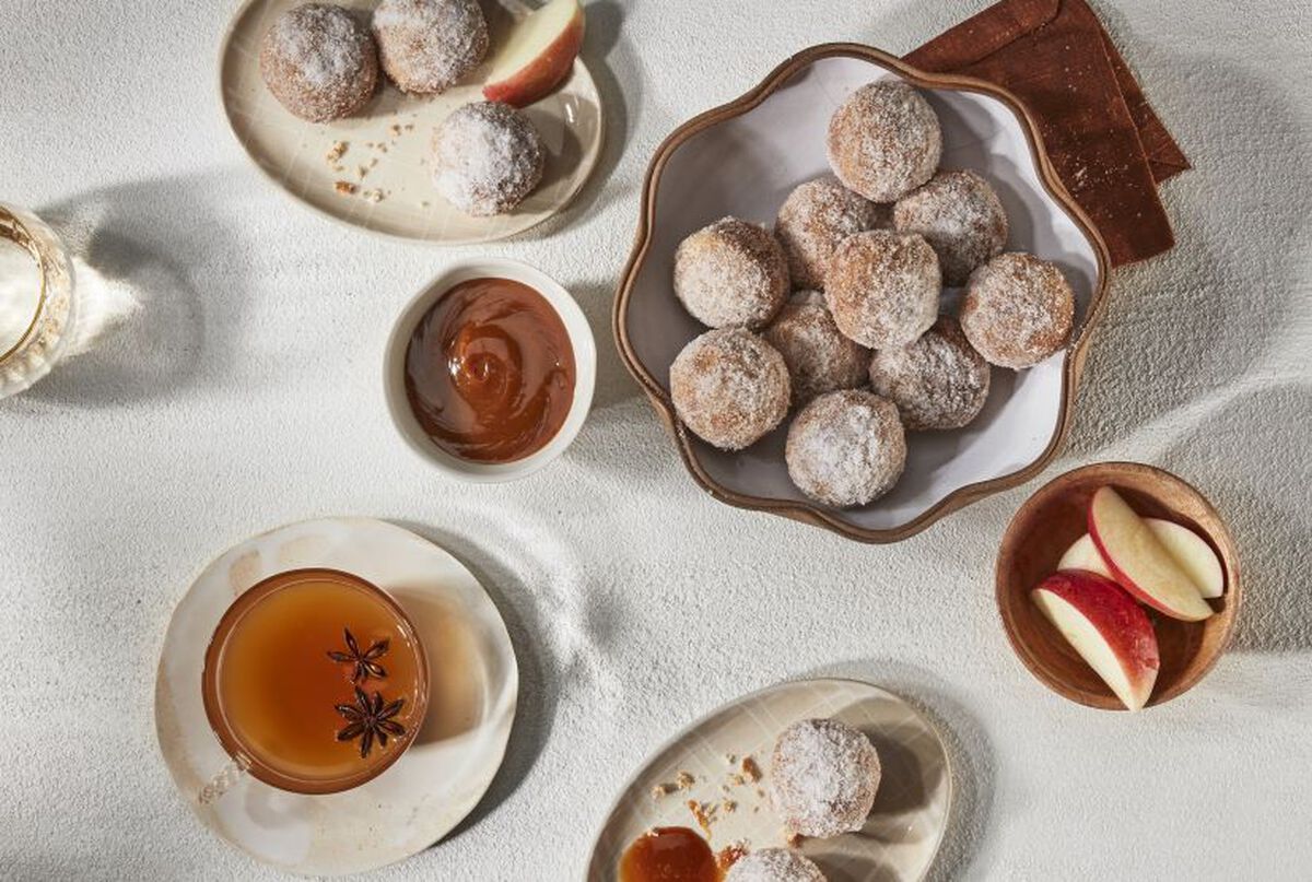 Cinnamon Sugar Doughnut Bites-1