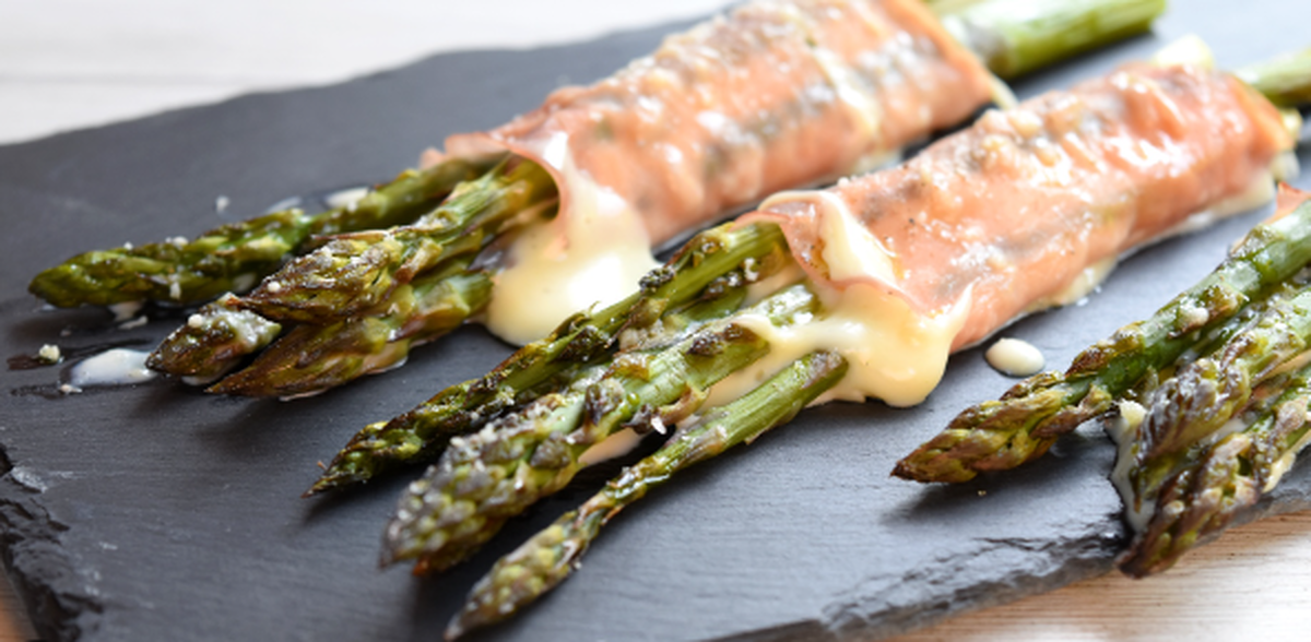 Prosciutto-Wrapped Asparagus-1
