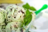 Fresh Mint with Chocolate Cookies Ice Cream-1