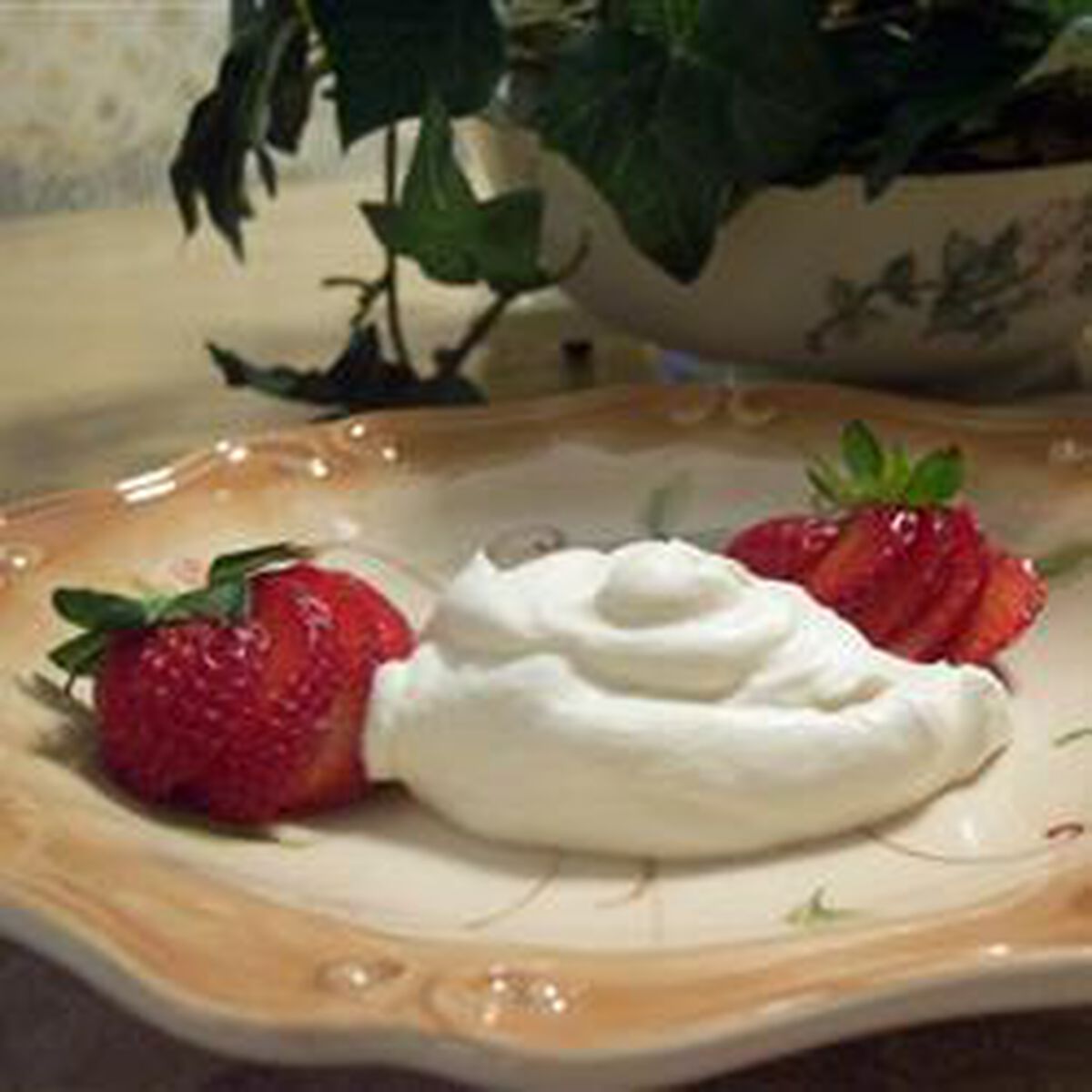 Vanilla Whipped Cream - Recipes - Cuisinart