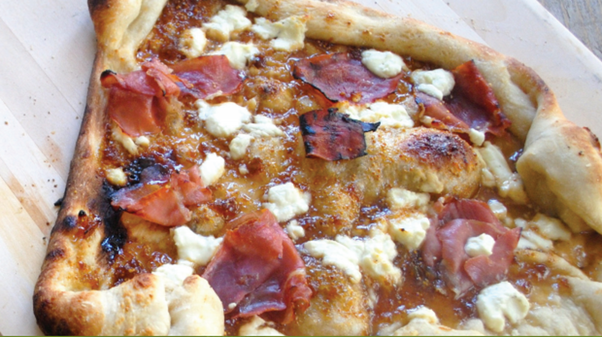 Fig, Prosciutto, and Goat Cheese Pizza Topped with Arugula-1