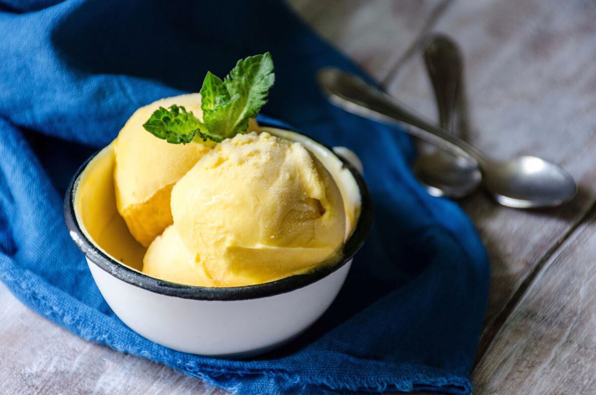 Mango Frozen Yogurt-1