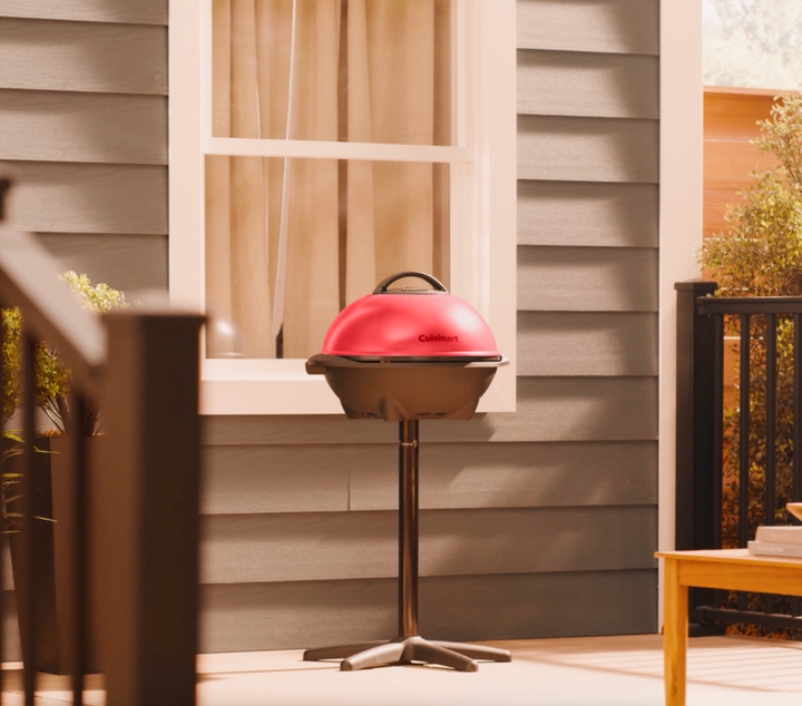 2-in-1 Indoor/Outdoor Electric Grill | Cuisinart Portables