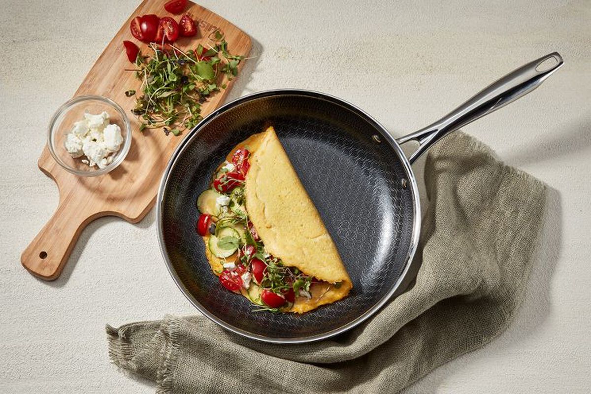Zucchini, Tomato, and Goat Cheese Omelet-1