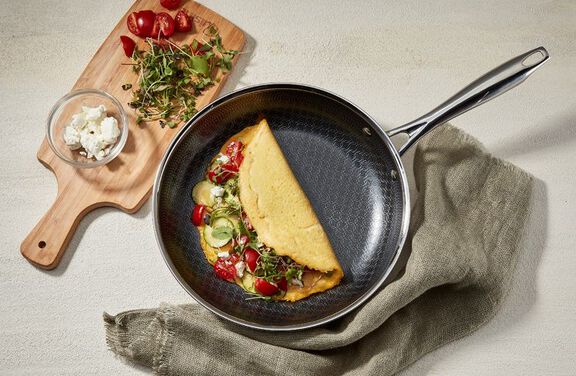 Zucchini, Tomato, and Goat Cheese Omelet