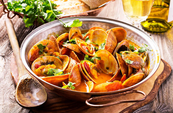 Beer-Steamed Clams with Chorizo