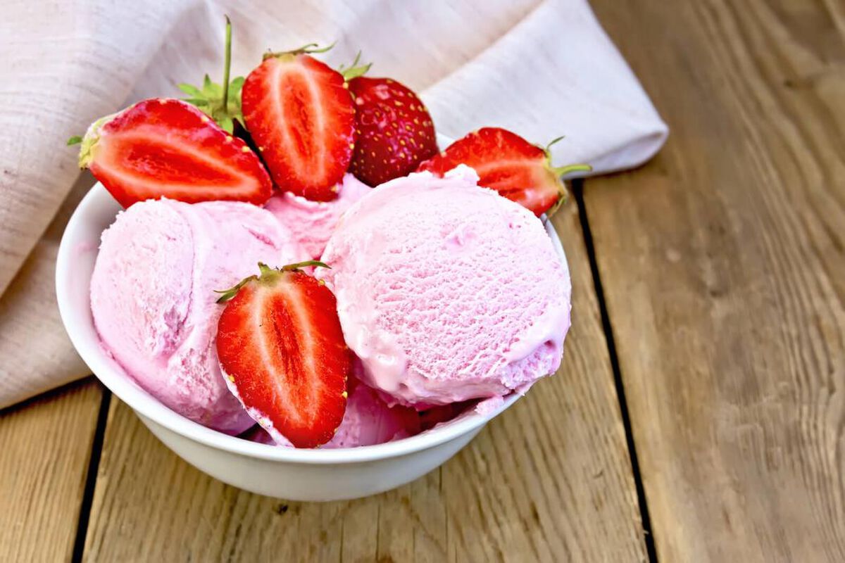 Strawberry Frozen Yogurt- Makes 2 cups-1