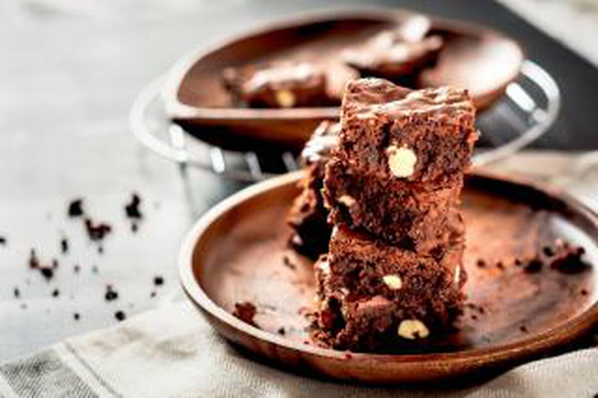 Chocolate Mousse and Almond Brownies-1